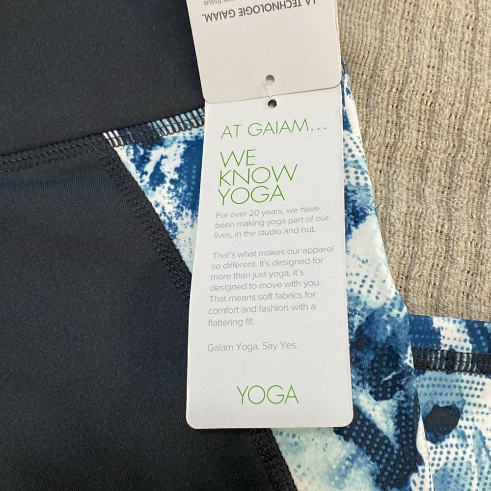 GAIAM 7/8 Leggings. Size XS - Picture 7 of 8